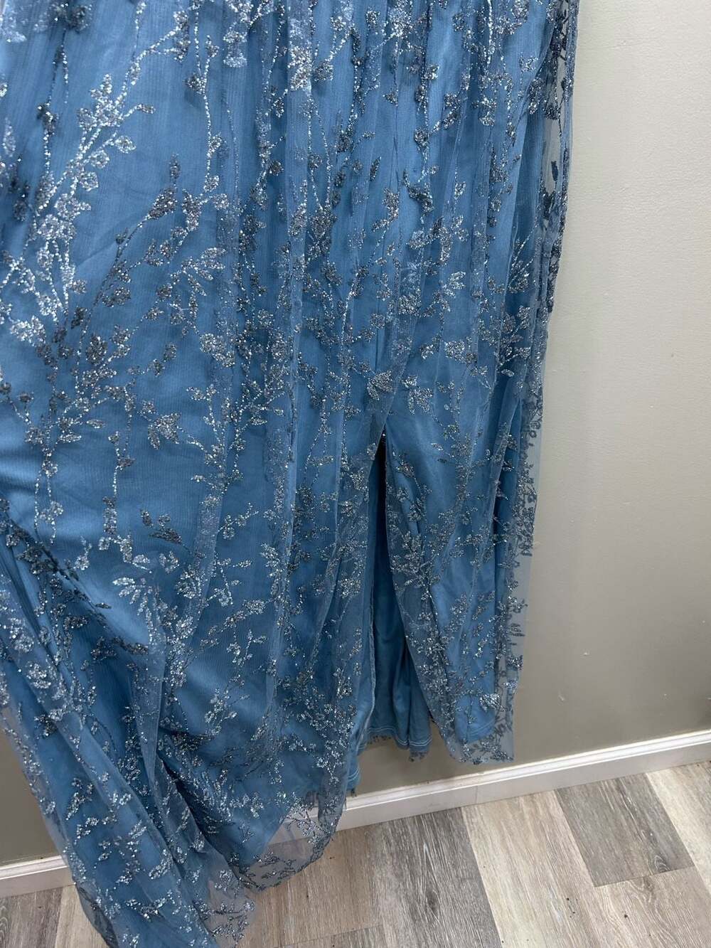 Baltic Born Blue Sequin Embroidered Flutter Sleeve Maxi Dress Size M - Picture 9 of 11